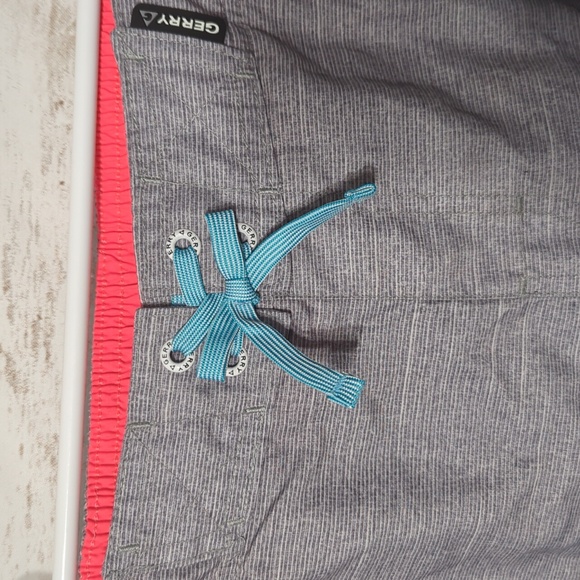 Boys swimming trunks - Picture 2 of 4